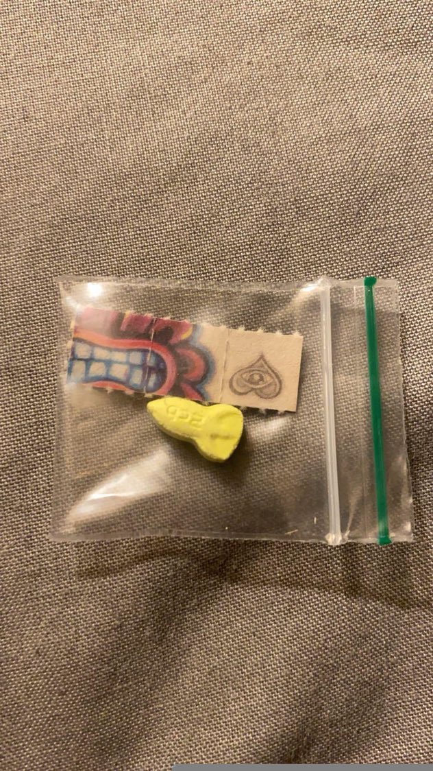 ChistParke79688's tweet image. Second time 2-CB (24mg) and 2 300ug tabs
#drugtwt #2cb