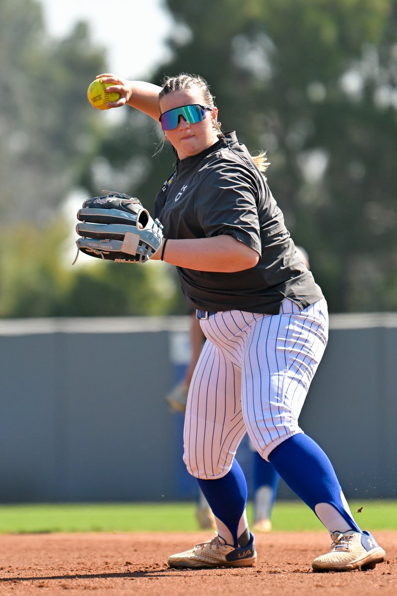 Bakersfield Softball tweet media