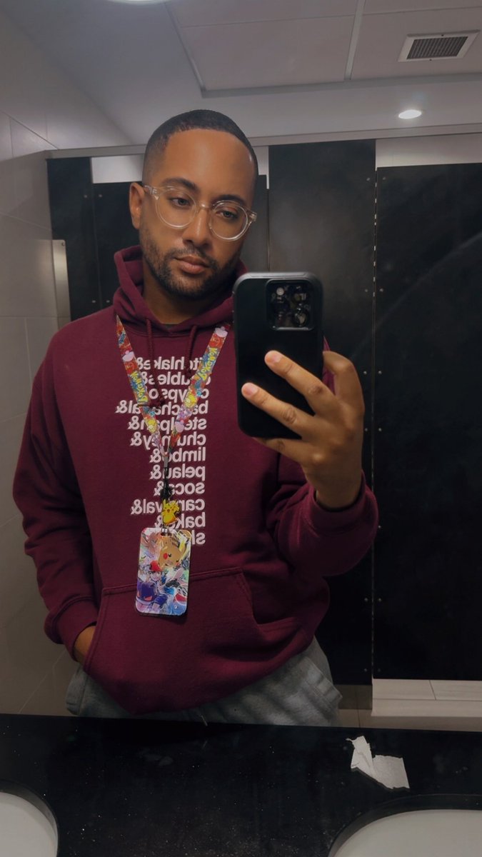 douxdoux head tweet media