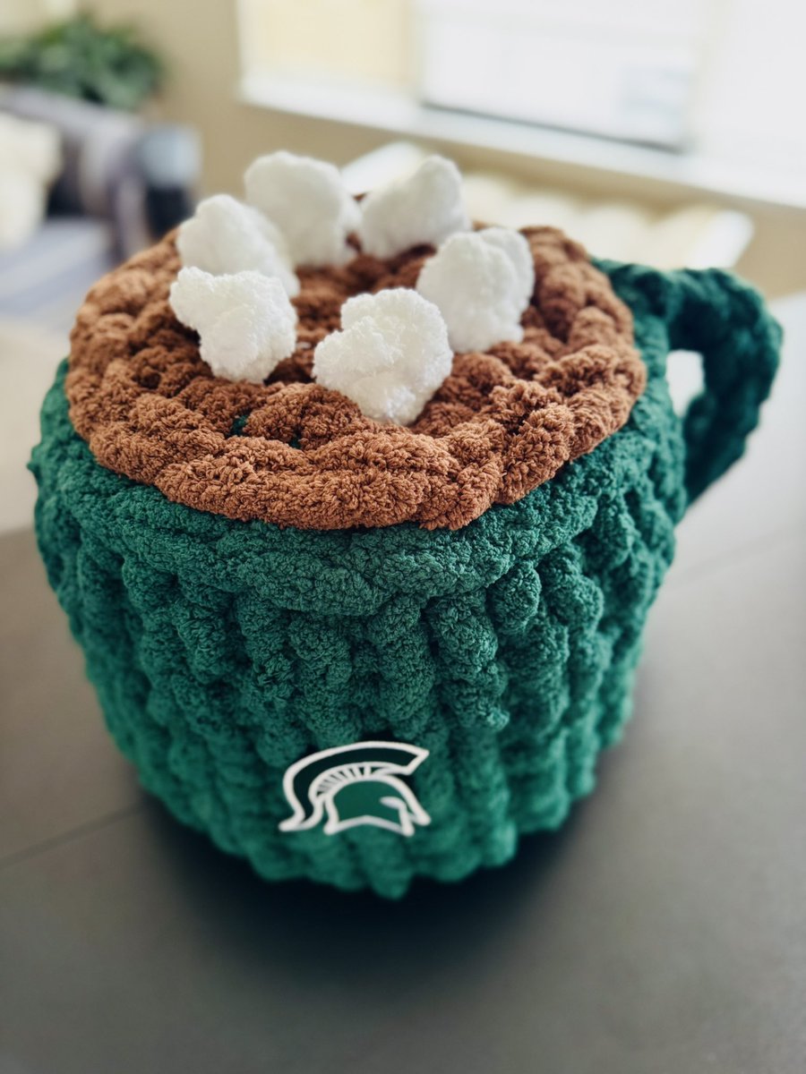 Cyreeta Hall tweet media