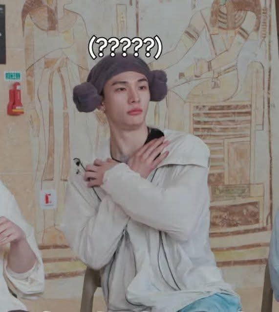 딸기 케이크 🌟Hyunjin Cartier Panther🌟 tweet media