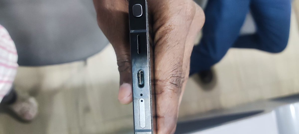 KrishhNaX7's tweet photo. Disappointed is an understatement

Bought a premium #S24Ultra for reliability, but the charging port just burnt out using official accessories. 10 months old and @SamsungSupport says no warranty?

Is this the flagship experience we pay for?

@SamsungIndia #Samsung @AnilSinghyt https://t.co/FRv7htkcy4