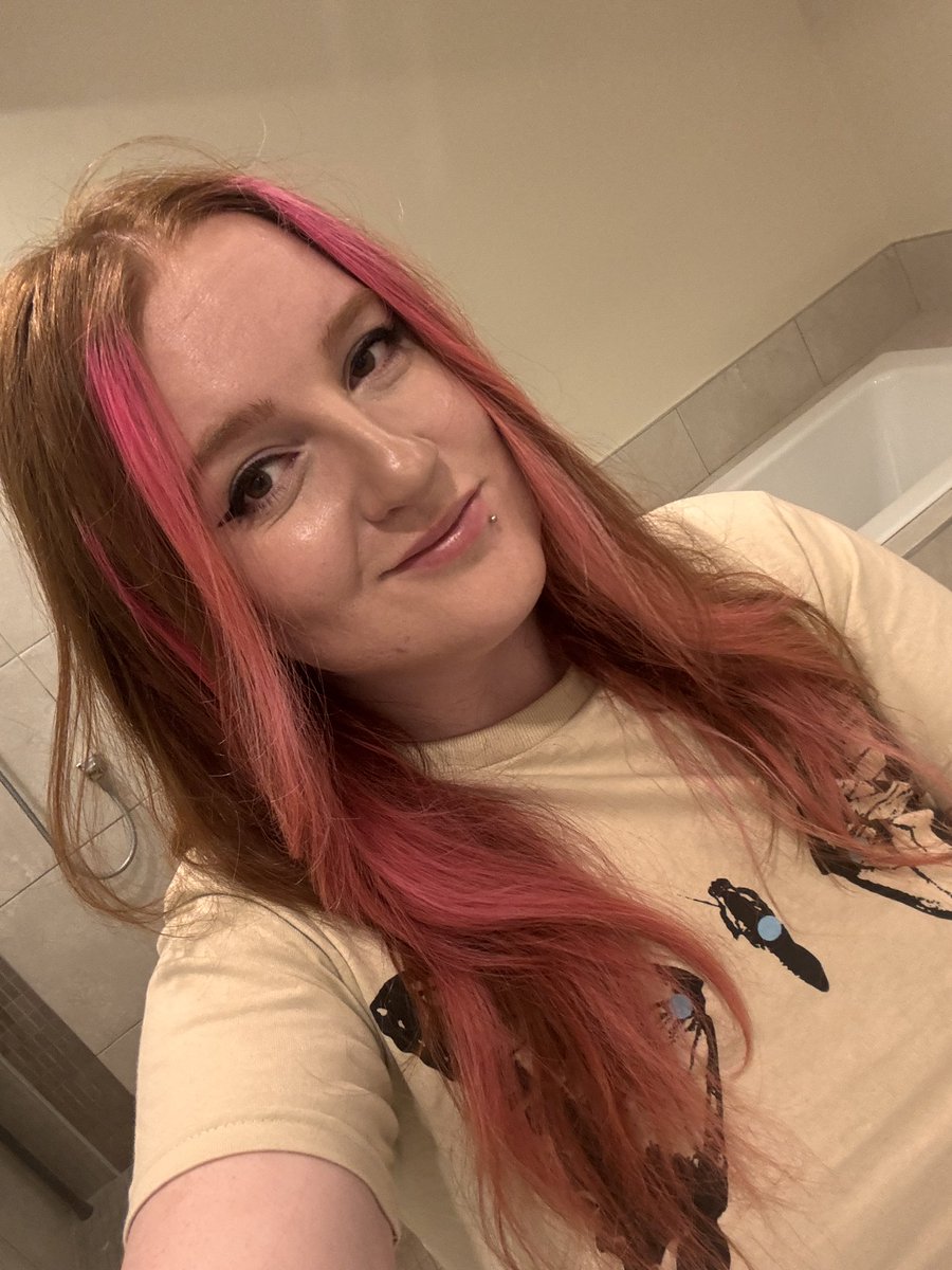 Crystal 🍂 tweet media