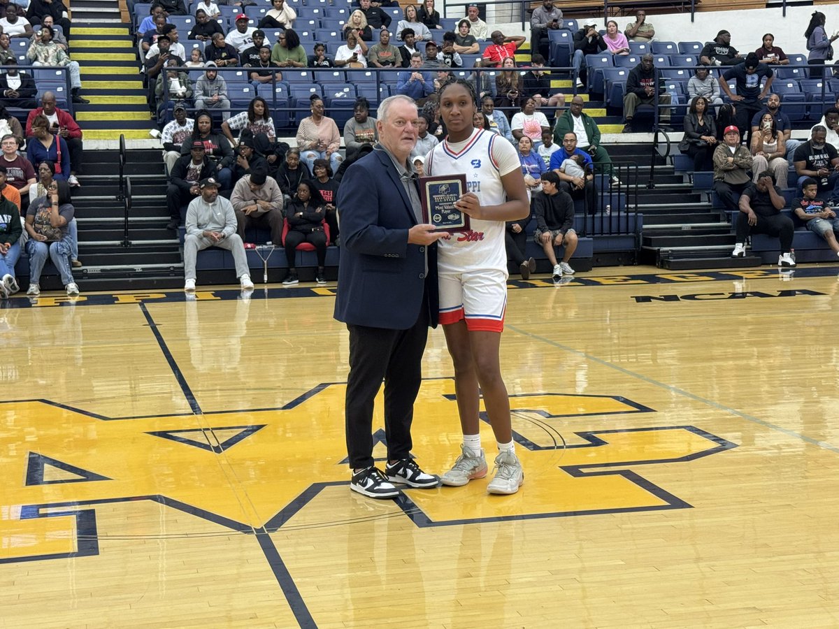 bshields0244's tweet photo. Southern Miss signee Jada Gay (Starkville) had 18 points, 6 rebounds, 3 steals, and 3 blocks and was named the Mississippi MVP. https://t.co/53wevQ6laU