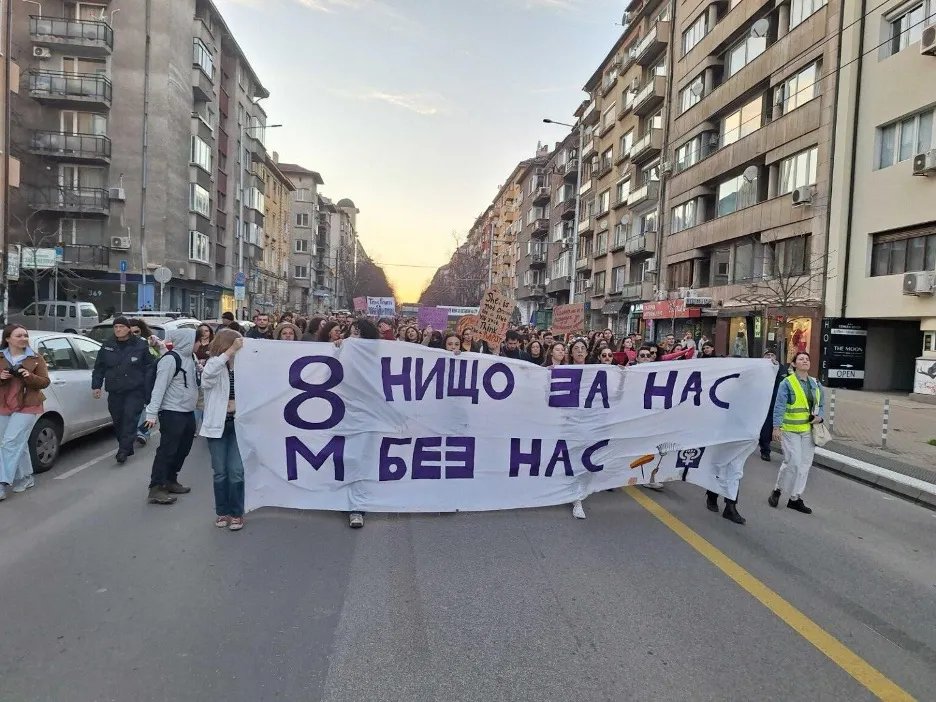 Red Threads tweet media