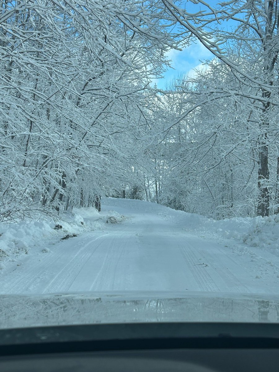 Larry Miller Retired tweet media