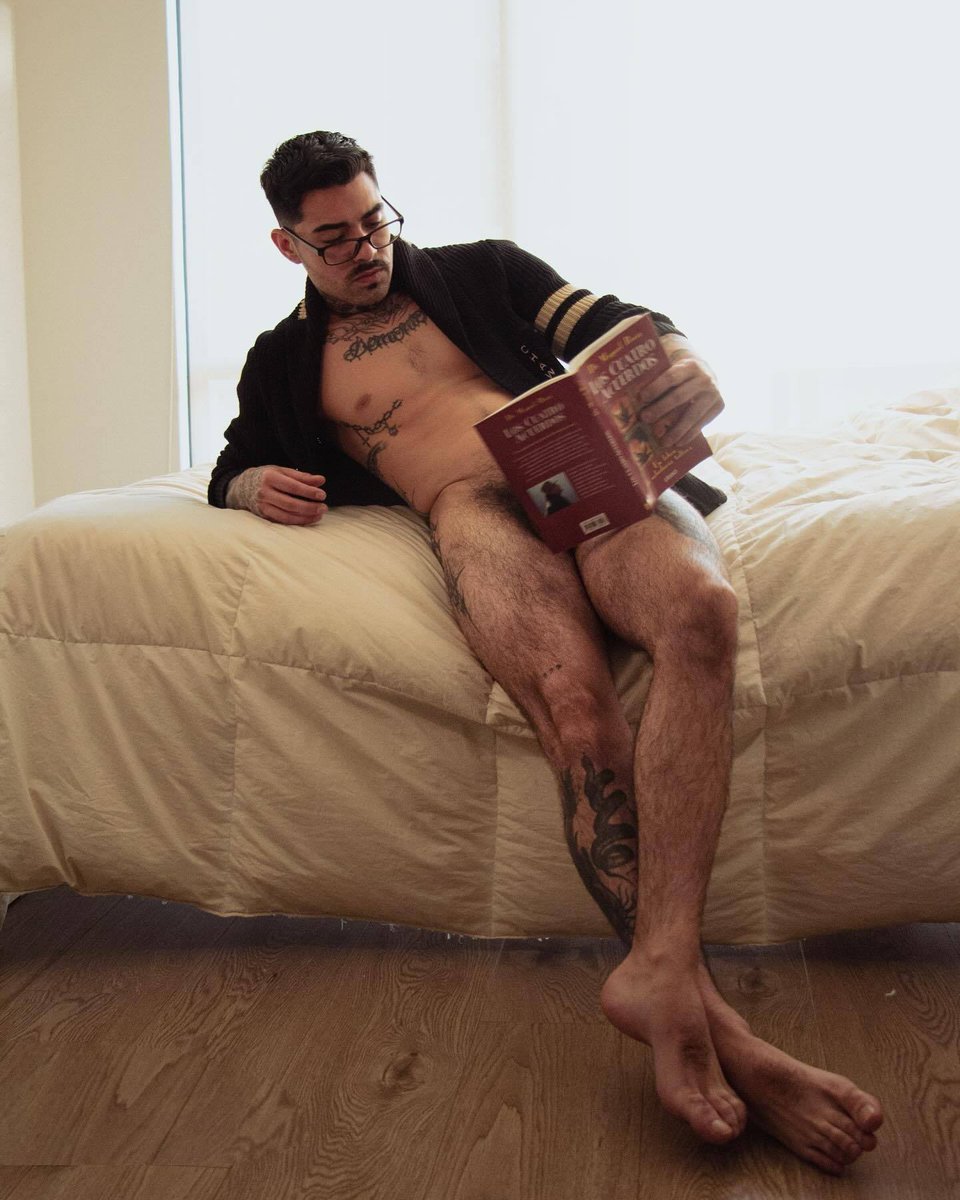 jotografías* (NSFW) tweet media