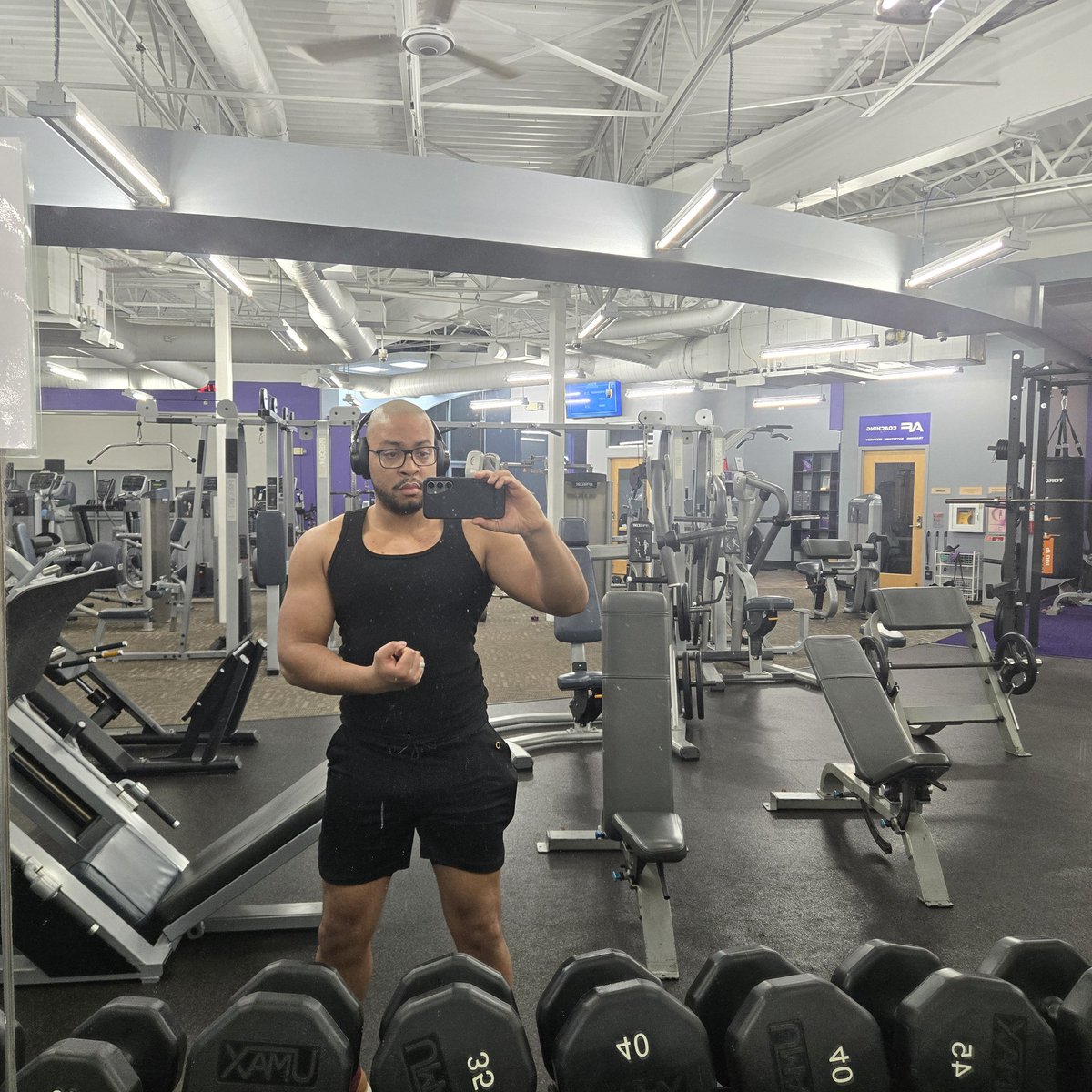 Ethan Von Bonreal tweet media