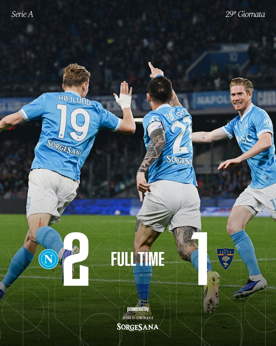 en_sscnapoli's tweet image. ⏹️ Full time!

#NapoliLecce 2-1 💪

💙 #ForzaNapoliSempre