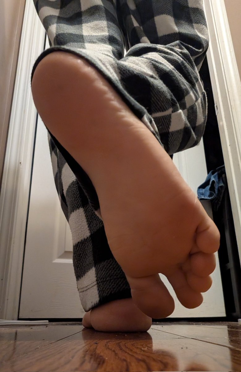 eli kitty 🐾🐾🐾 tweet media