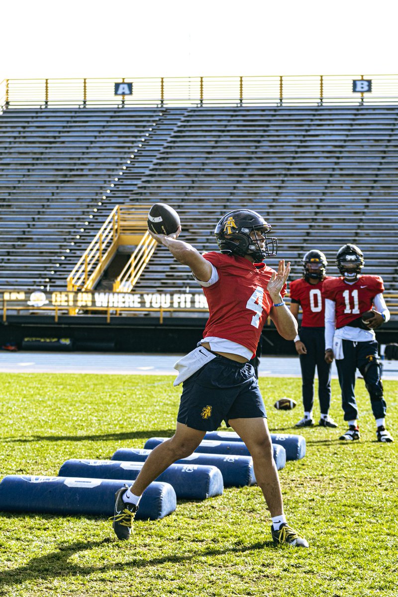 Aggie Pride tweet media