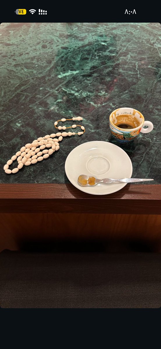 itr7al's tweet photo. على طاري اللي قال "يظل اسمك عادياً حتى ينطقه من تُحب :

"يجيني ليا من قالت أسمي برود عظام 
برود العظام اللي يجي راعـي السكر " https://t.co/TBqoxlFnFI
