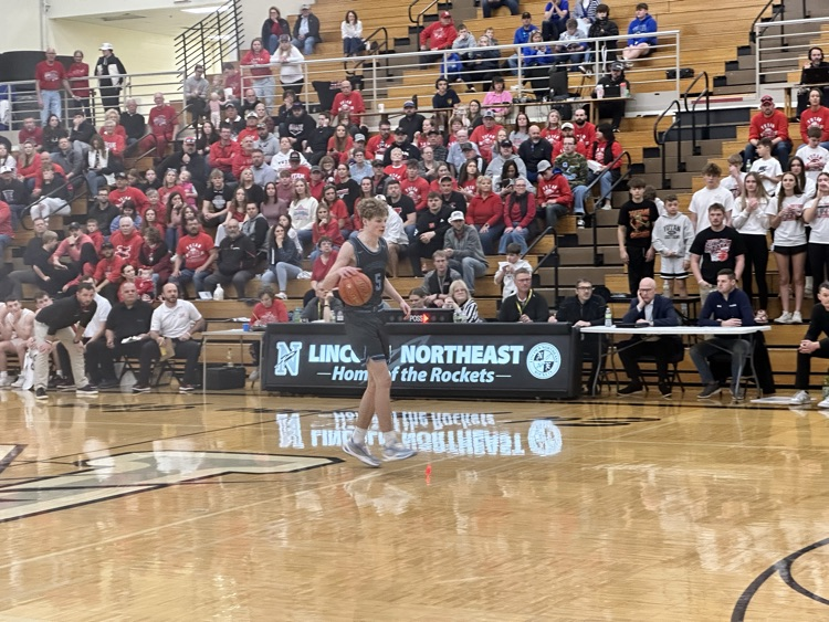 ๐
๐ซ๐๐๐ฆ๐๐ง ๐
๐๐ฅ๐๐จ๐ง๐ฌ tweet media