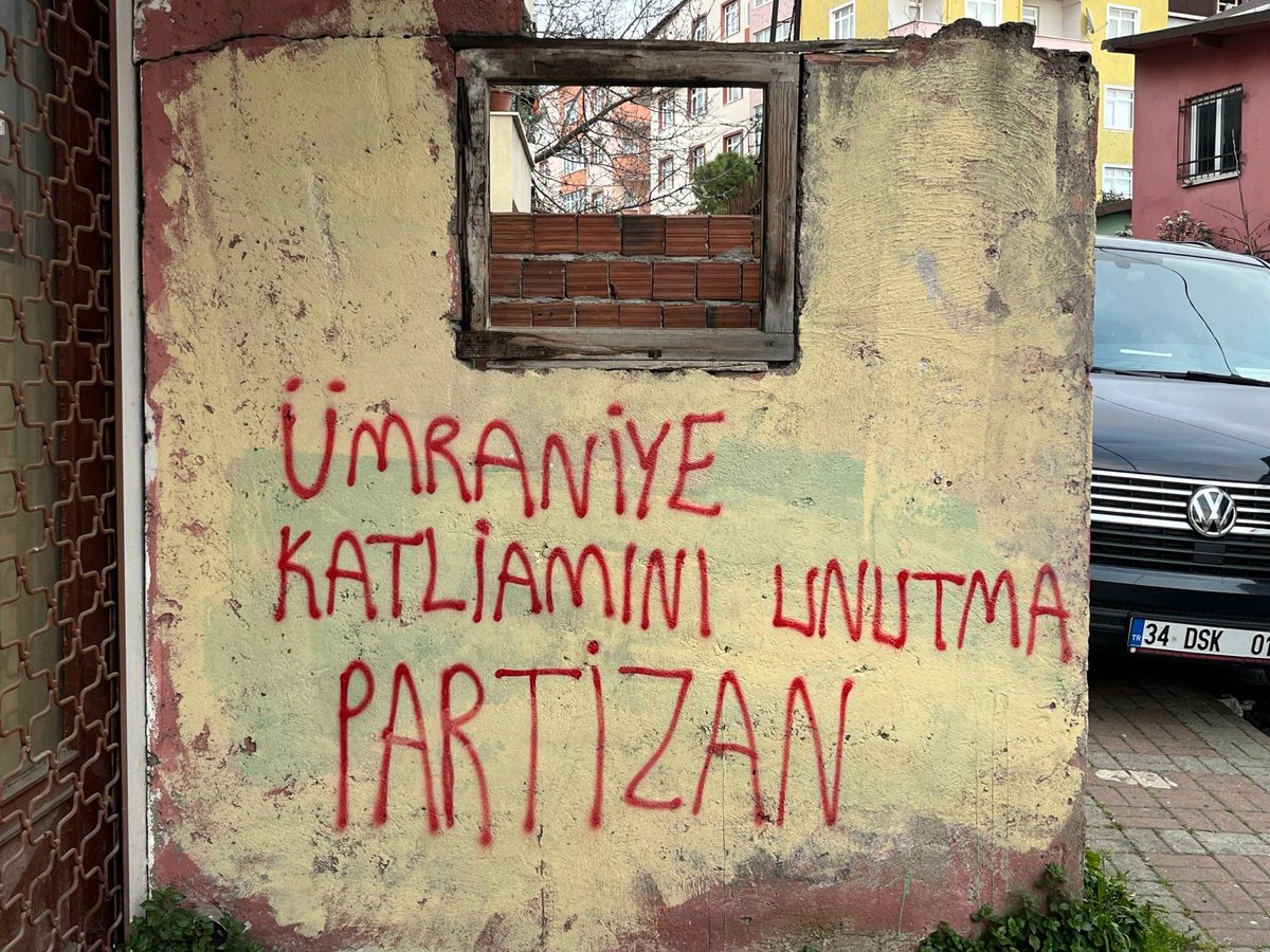📍1 Mayıs Mahallesi 

31. yılında Ümraniye Katliamını unutmadık! Hesabını sorduk, soracağız!