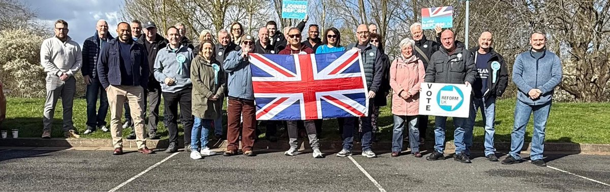 ReformDaily_'s tweet image. 📄 Reform Solihull team had a great day out in Fordbridge, delivering leaflets &amp;amp; speaking to residents

The message was clear - people want Reform! 🗳️

#Solihull #ReformSolihull #VoteReform