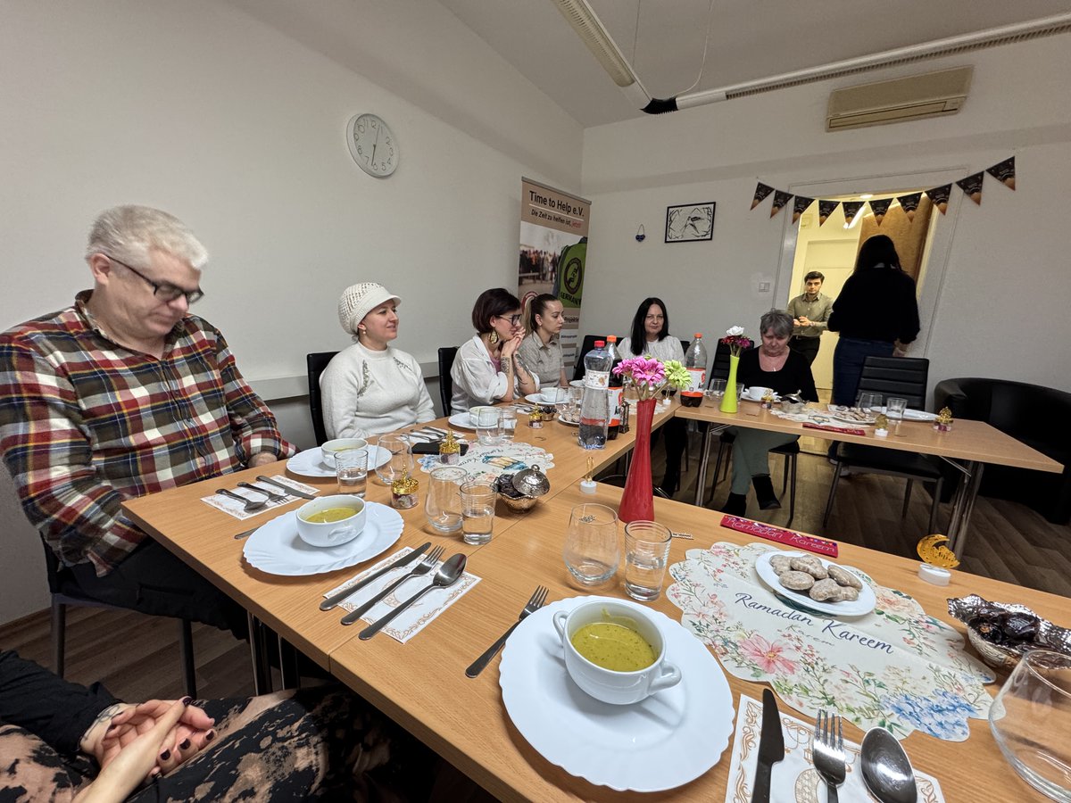 LunaMaya tweet media