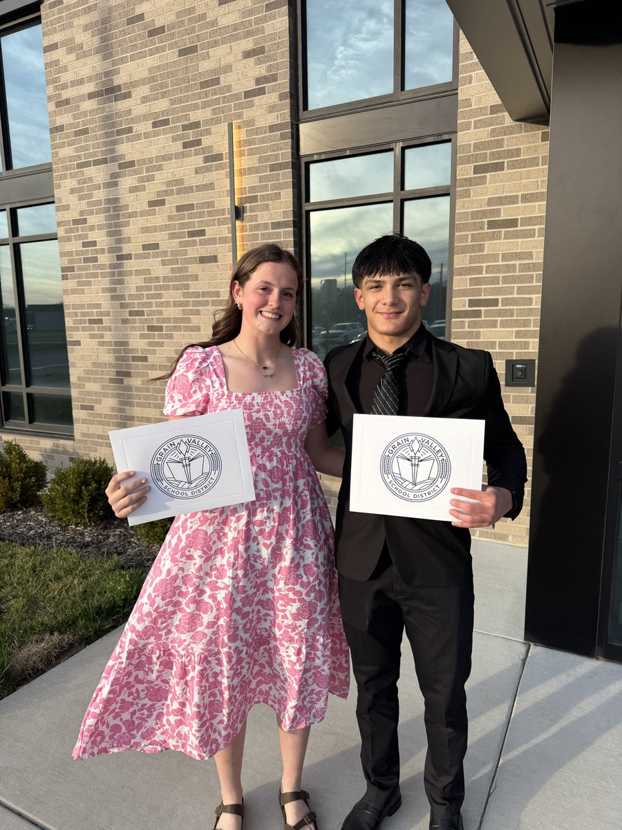 Molly Jones UNCOMMITTED tweet media