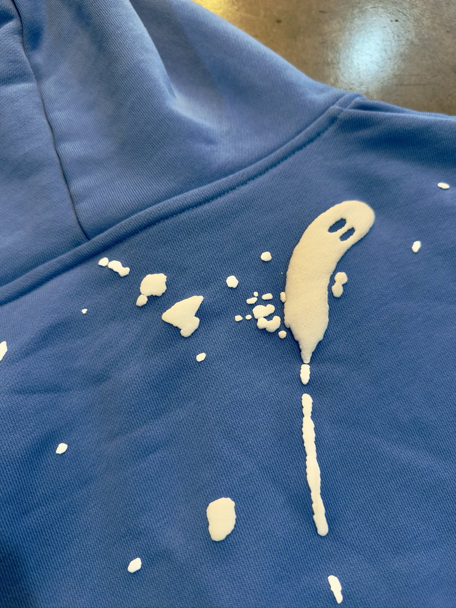 The Pantone Hoodie 🔵