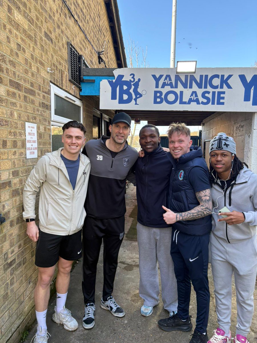 Hillingdon Borough FC tweet media