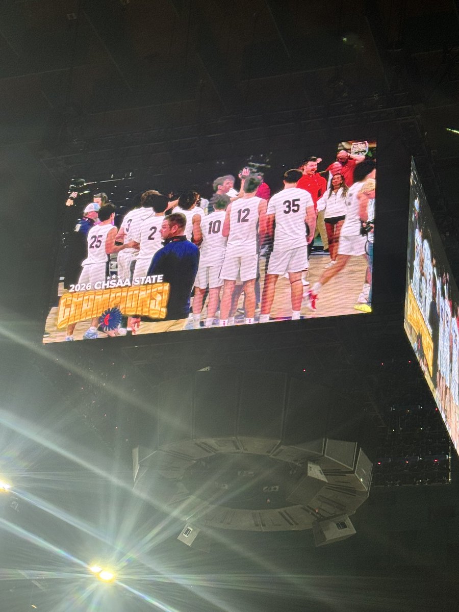 Bobby Lopez tweet media