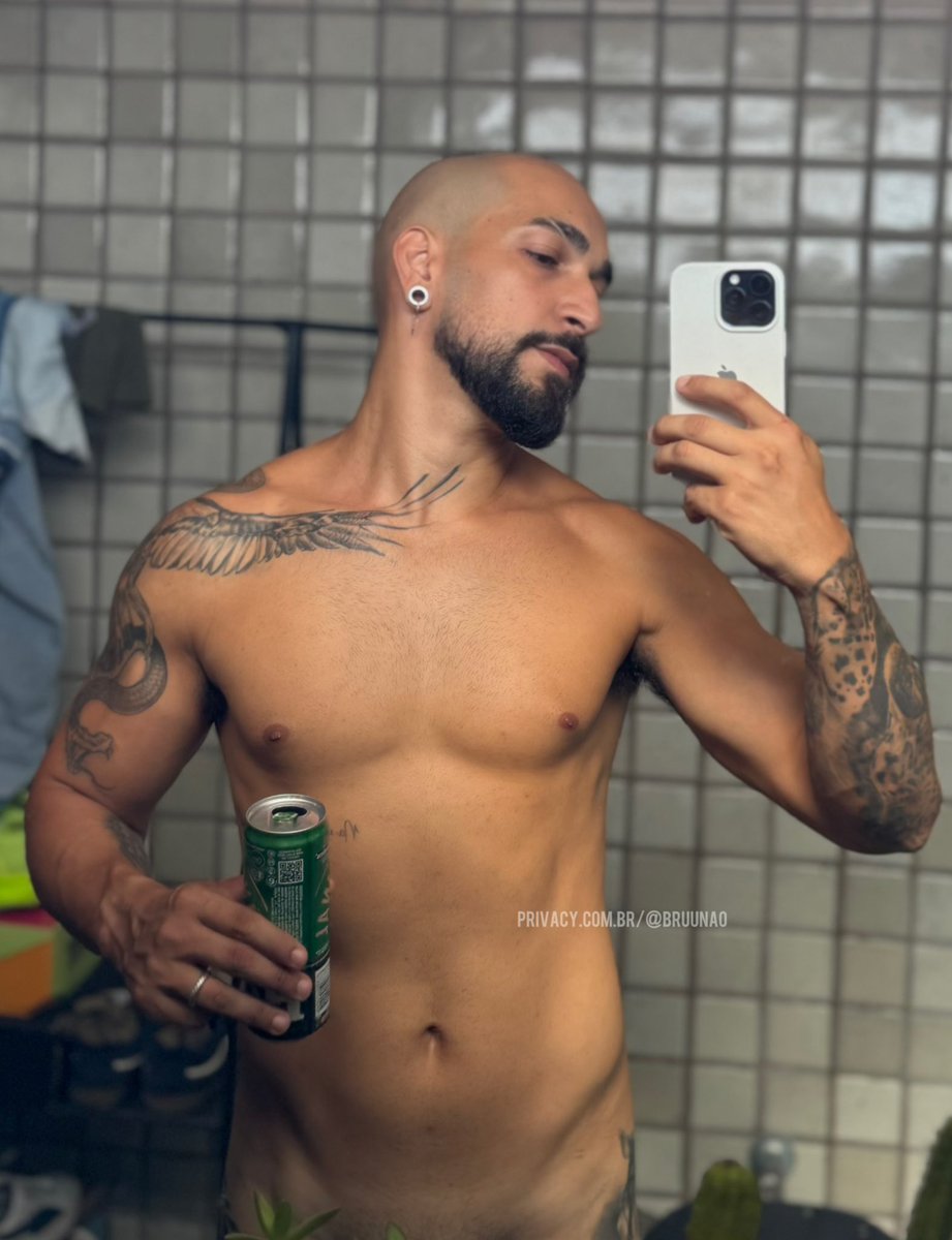 onlybrunao's tweet photo. Toma teus ovos da Páscoa 😋 https://t.co/AvG0ZmQWLR