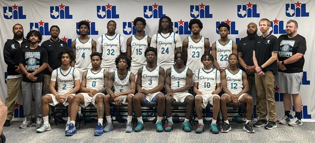 alizette16's tweet photo. Only their second year of varsity. Talk about putting Crawford High School on the map. Coach Iles and the Chargers deserve all the recognition. It was a blessing to take the ride with them through the entire season. 
4A Division I State Runner-Up 🥈@ACHS_BoysBball https://t.co/CQObHsNK3R