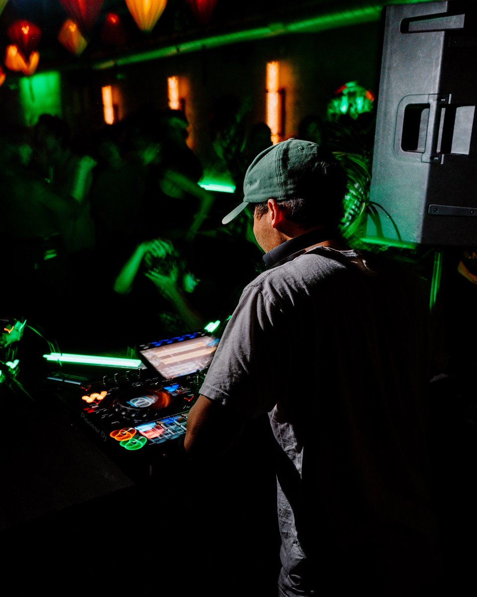 bread perez tweet media