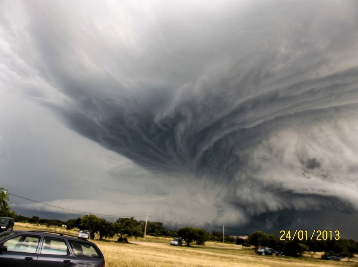 Tornados y Tormentas Argentina - Archivo tweet media