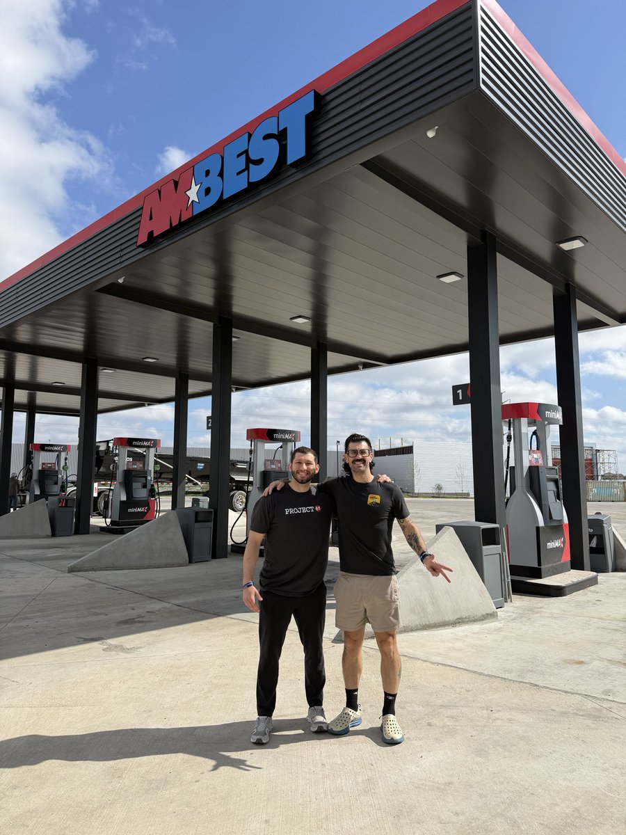 LombardTrucking's tweet photo. Nice collab with AMBEST/Project 61 in Manor, TX this morning. Captured a lot of content around nutrition, better for you options, healthy swaps, and movement. https://t.co/pJmiqj98sI