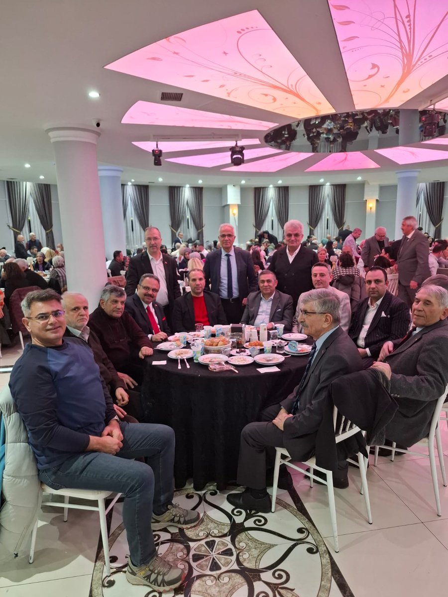 KayIncesuDer's tweet photo. Ankara Kayseri Dernekler Federasyonu iftar yemeğine katıldık.Federasyon Başkanı Ahmet Etöz beye teşekkür ederiz.Allah kabul etsin. https://t.co/JT7xcR2I4X