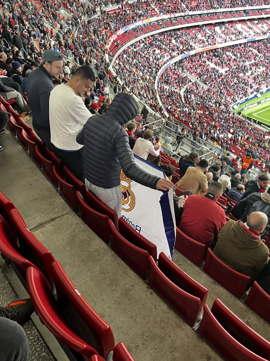 violentoATM tweet media