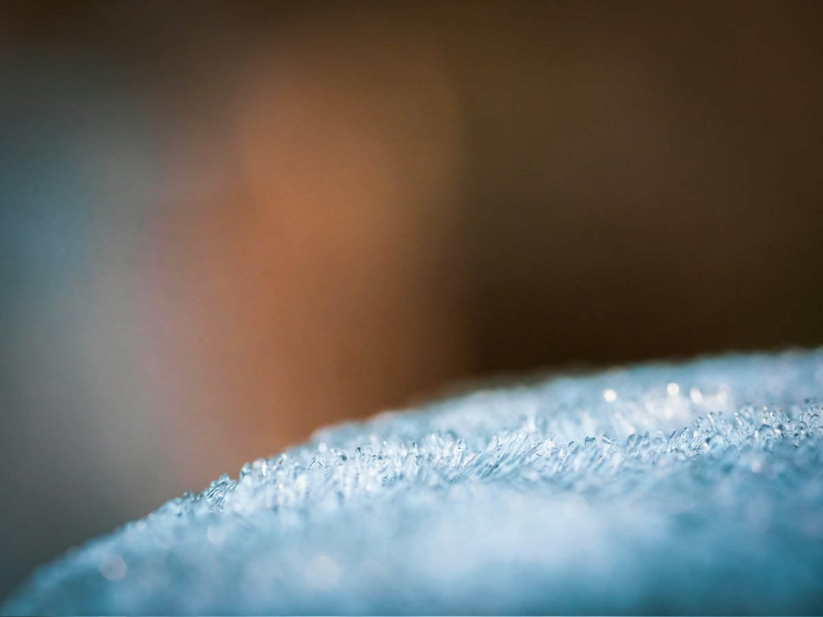 An icy balm 
collects
on my skin
like a sin 
coveting #warmth
freezing thoughts
in a body 
eager
to move 
once things
get better.

#vss365