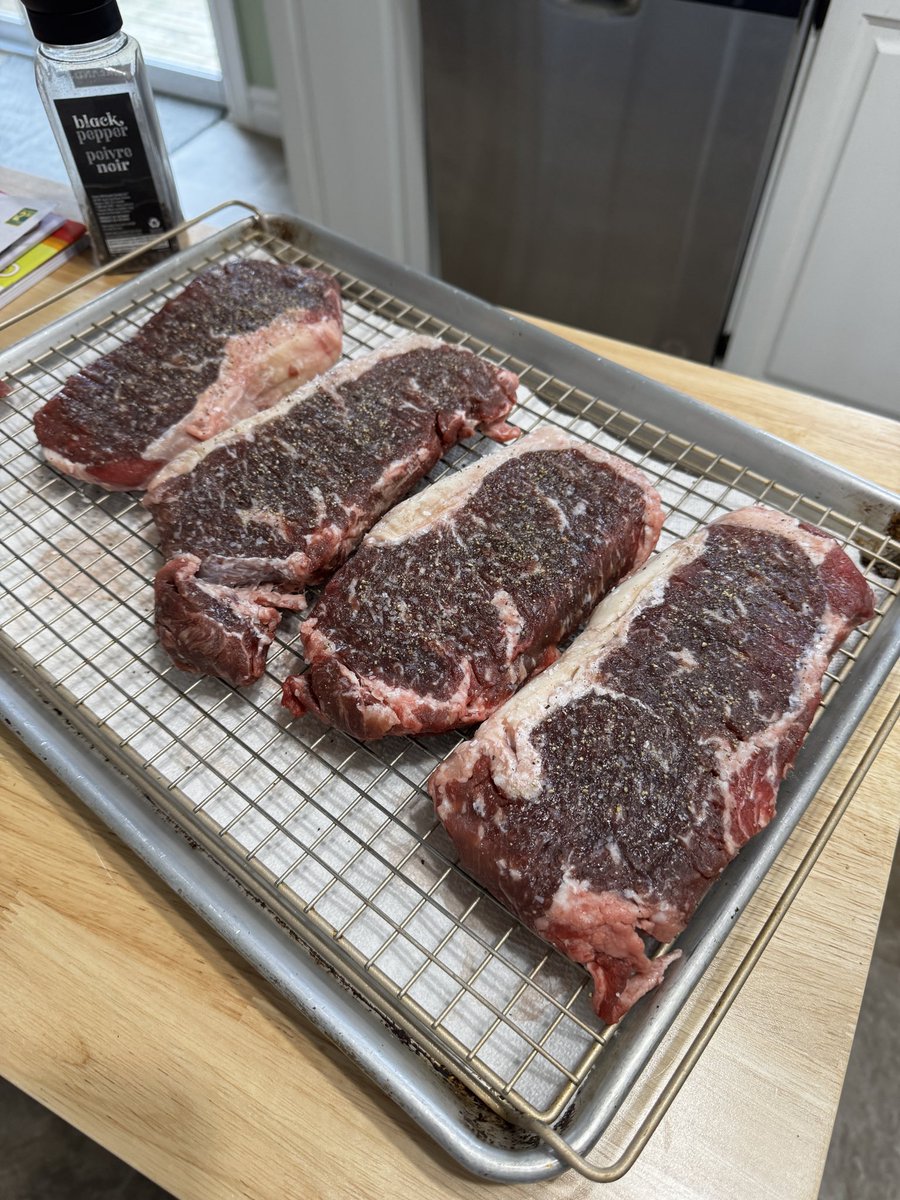 🇨🇦 Degen Jennie and Me Vegas Vlogs 🇨🇦 tweet media