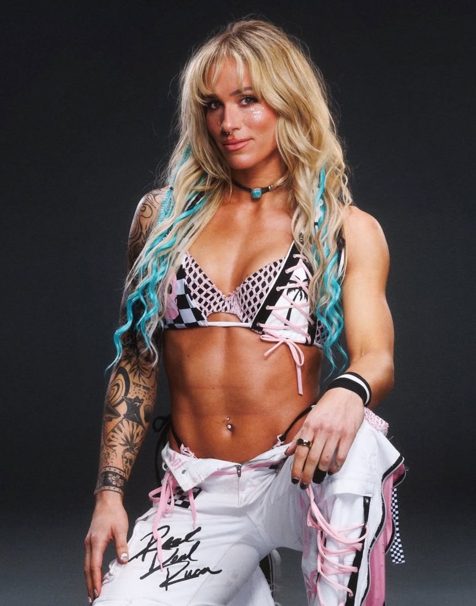 𝐒𝐎𝐋 𝐑𝐔𝐂𝐀 ☀︎︎ not @SolRucaWWE ♡︎ tweet media