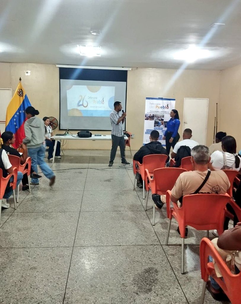 Por instrucciones del Defensor del Pueblo (E) <a href="/TarekWiliamSaab/">Tarek William Saab</a> el Defensor Delegado de Miranda, Dr. José Guzmán, dictó el Taller "Doctrina de Protección de Niños, Niñas y Adolescentes", como parte del Plan de Formación conjunto entre la Defensoría del Pueblo y el IDENNA.