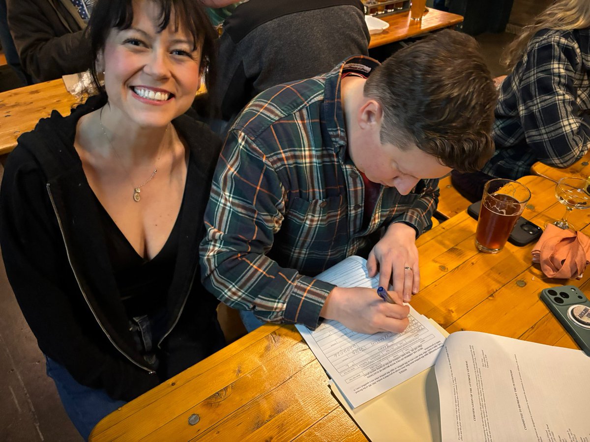 stacey_hauff's tweet image. 📣  RE: Petition Collection

📋 If you or someone you know volunteered to collect signatures for the SB 56 referendum… 

⏰ Time’s up! 

📆. Find a regional collection location (below) to drop off your completed petitions for processing. 

✔️ Make sure your signatures count!