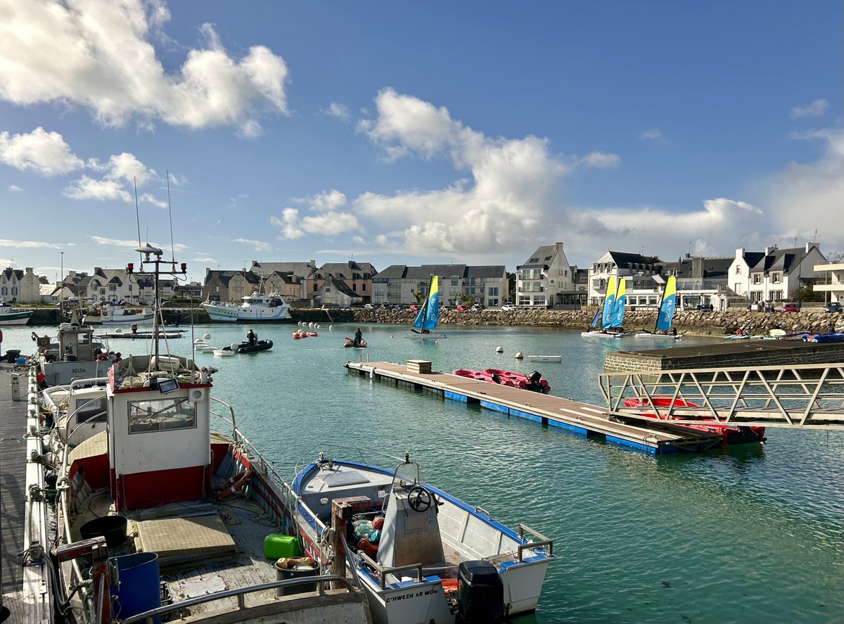 twittiGeorges's tweet photo. Une belle lumière cet après midi à Lesconil. Un air plutôt frais à faire apprécier un petit thé au retour. https://t.co/a6SZ8CMzLI