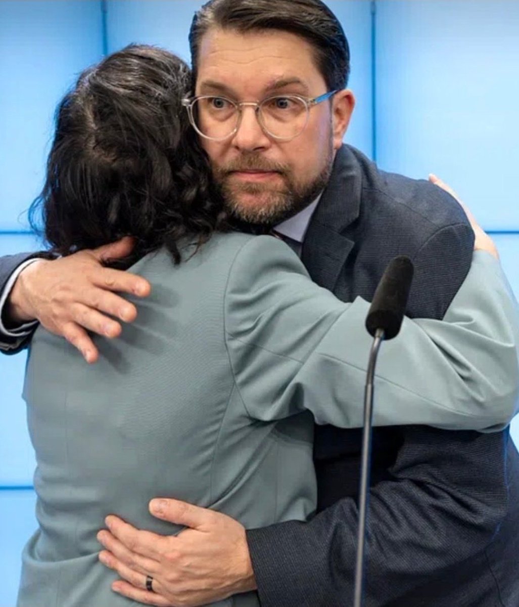 "Om ett år deporterar jag henne"