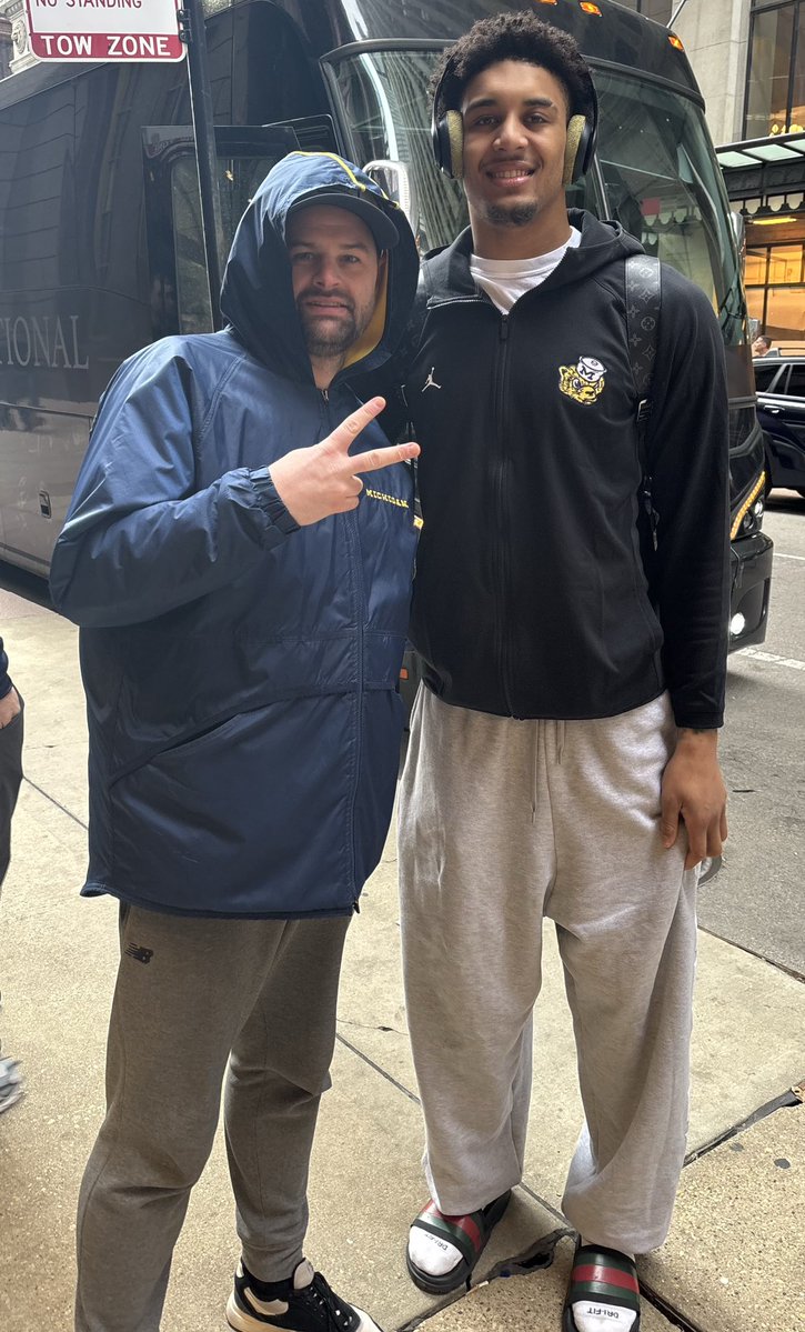 Aaron Van Domelen tweet media