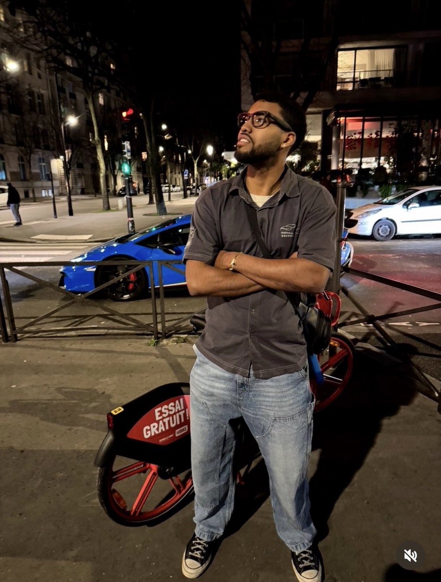 Aaron Burgin tweet media