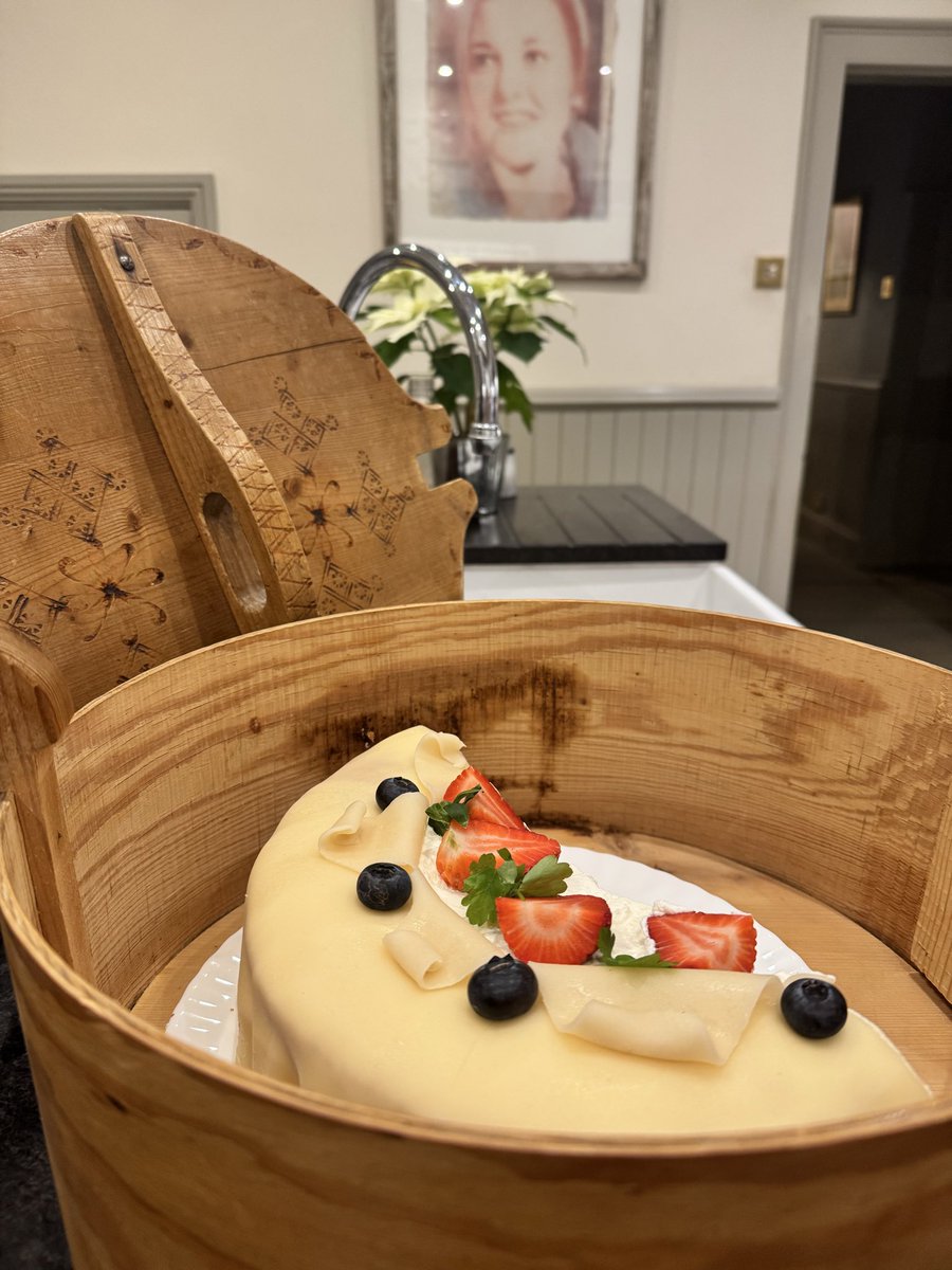 Freja Thackray tweet media