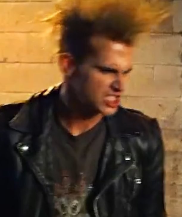 ✮💙˚.⋆ tweet media