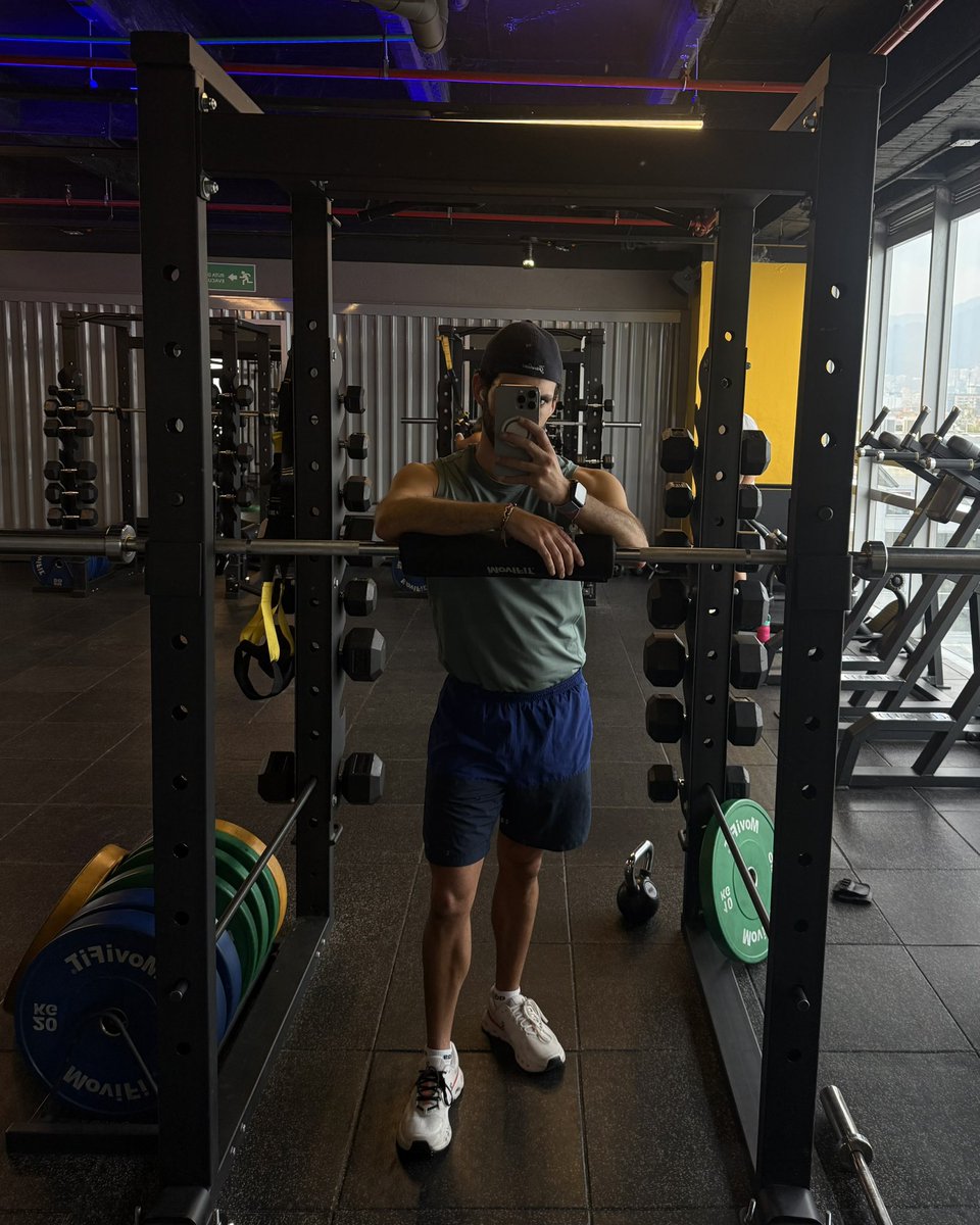 AndresPaezG's tweet photo. ¿Ya entrenaste? https://t.co/zZZJGE9Kqj
