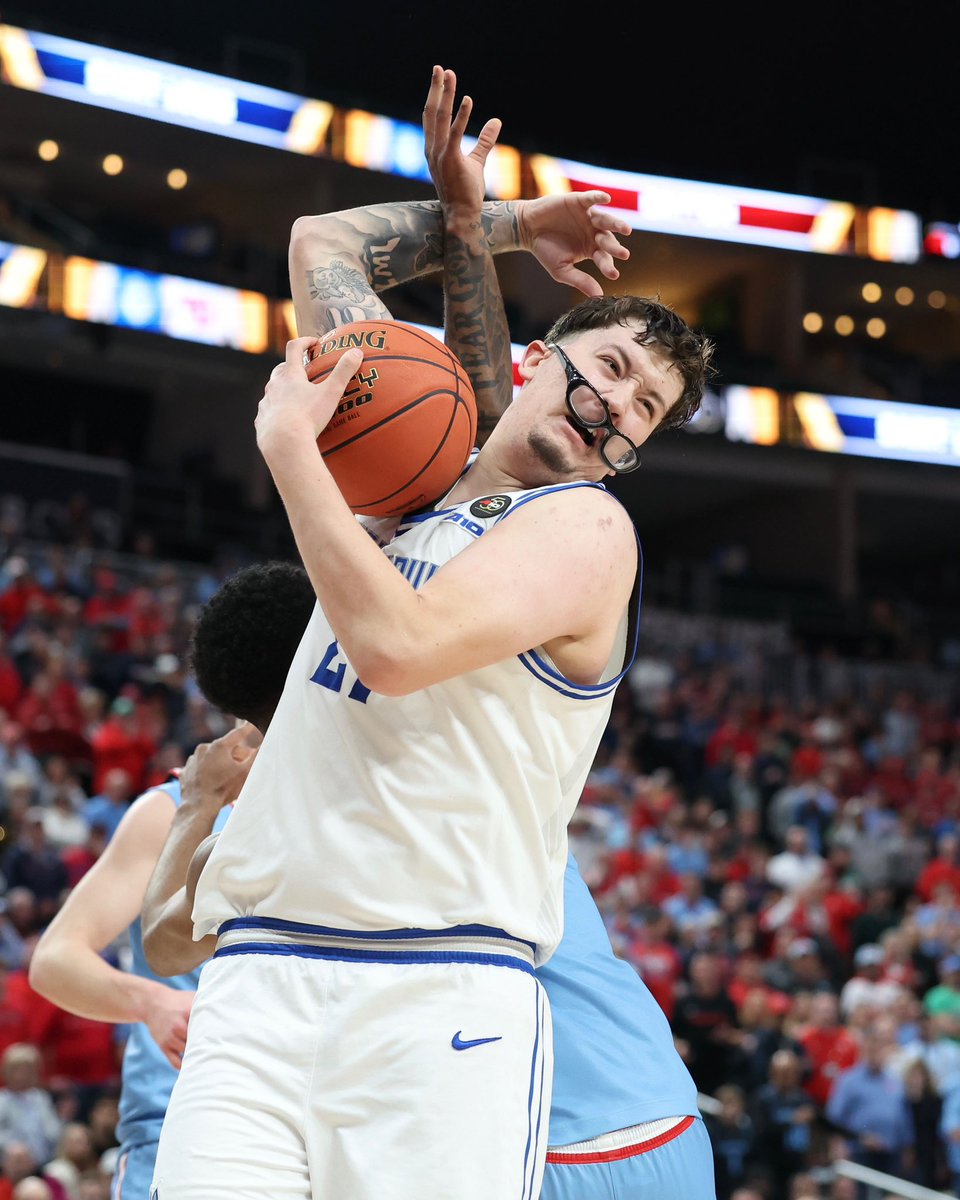 .<a href="/ContextFreeCBB/">No Context College Basketball</a>