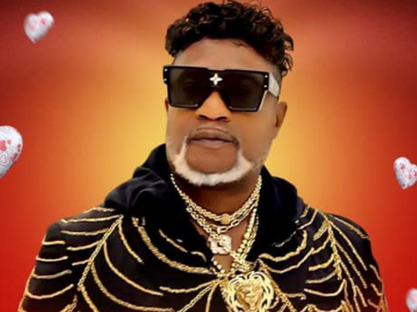 EseaTech's tweet image. #Koffi Olomide, a well-known figure in the DRC, believes that President #Tshisekedi deserves to remain in power for longer.

According to him, without Tshisekedi, #Paul Kagame would already have a residence in Gombe.

These are the kinds of remarks that are killing the Congolese