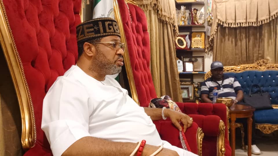 HrmAmb's tweet photo. Hon Tony Gray paid a courtesy visit to the palace of Eze Dr. Amb. Chukwudi Jude Ihenetu, the Eze Ndi Igbo Ghana.
During the visit, Gray informed the Royal Father of his intention to contest for the senatorial position to represent the good people of the Owerri Zone . https://t.co/OL4ONwNePl
