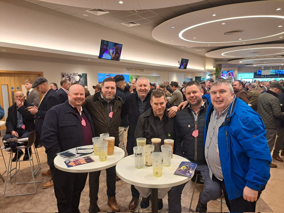 PatBarry5's tweet photo. Another year down and a great few days at @CheltenhamRaces. Highlight was Lossiemouth proving she is top level and The Mourne Rambler doing the business in the bumper. Roll on 2027 #gwanthelads #cheltenhamfestival https://t.co/Wq8ZPQqlb6