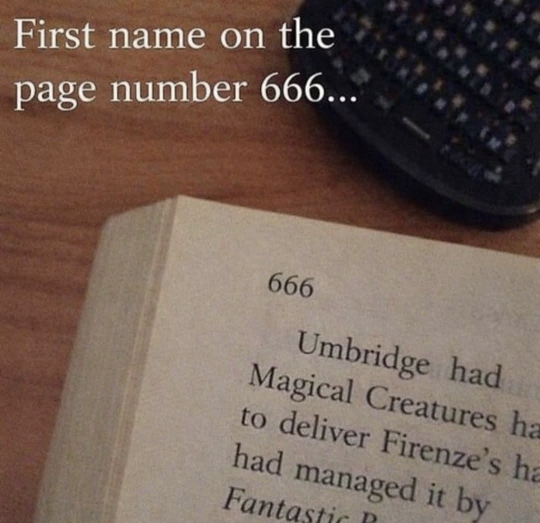 TheDailyHPotter's tweet photo. Coincidence? I think not 👀 https://t.co/8e8Y8ZufoV