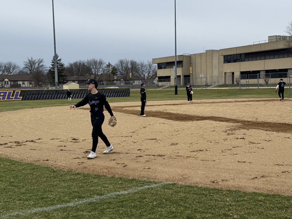 Rolling Meadows Baseball tweet media