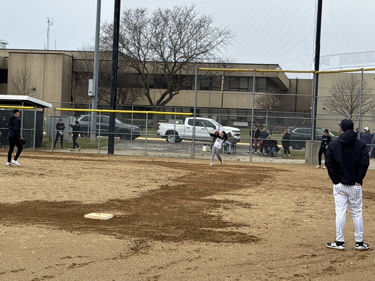 Rolling Meadows Baseball tweet media